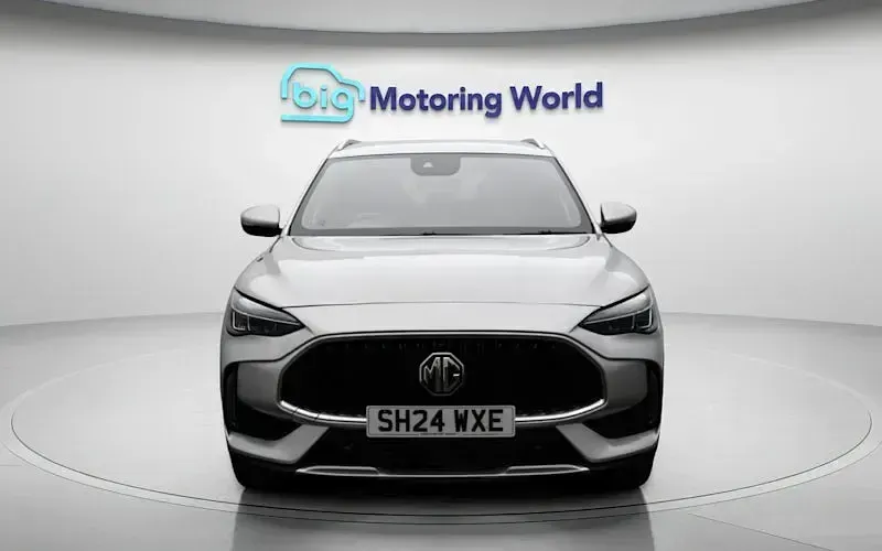 Usado MG HS Trophy 162 HP (119 kW) 2024 Prateado SUV