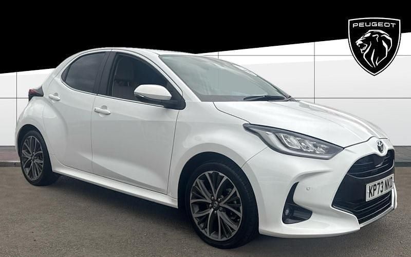 Used 2025 Toyota Yaris Hybrid Hatchback | £20,015 (Fair price) - Image 1/4