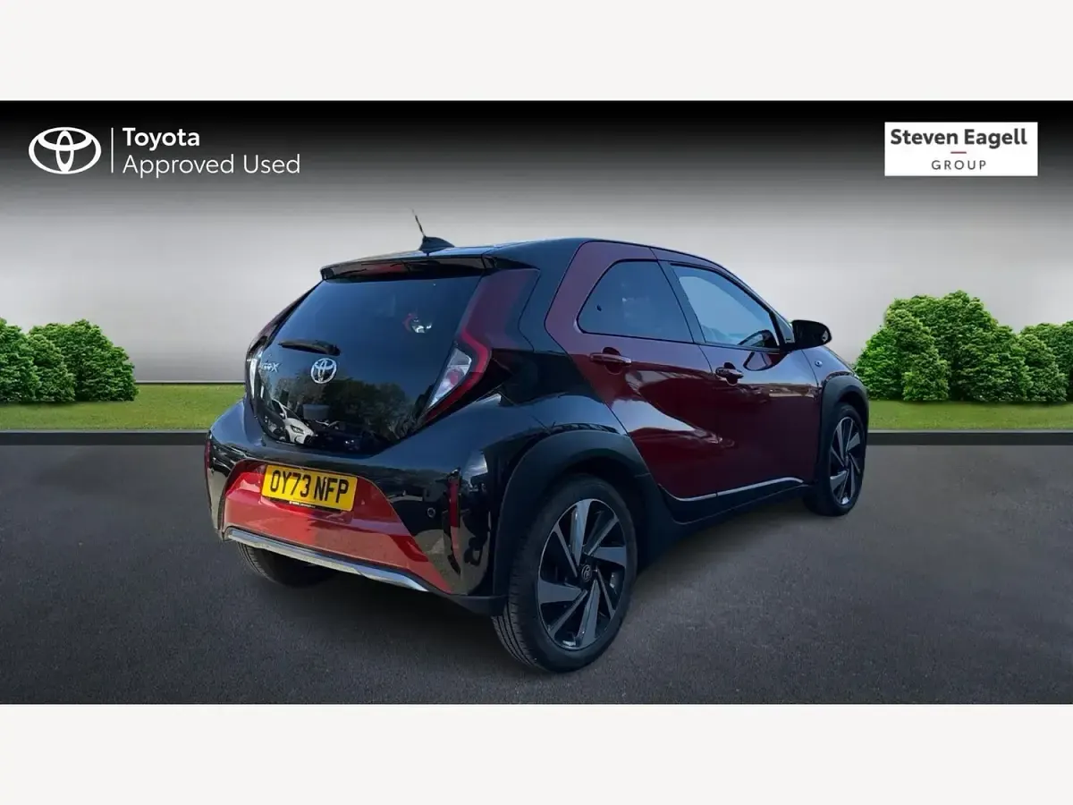 Used Toyota Aygo X 72 HP (52 kW) 2023 Red SUV