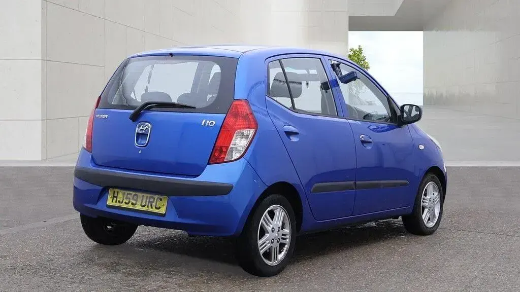 Used Hyundai i10 Comfort 77 HP (56 kW) 2009 Blue Hatchback