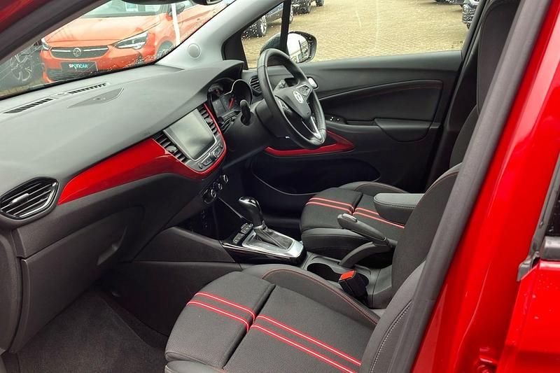 Used Vauxhall Crossland SRi 130 HP (95 kW) 2021 Red SUV