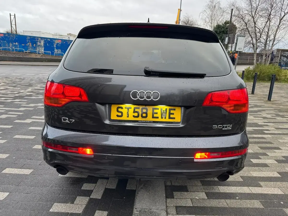 Used Audi Q7 S-Line 240 HP (176 kW) 2008 Grey SUV