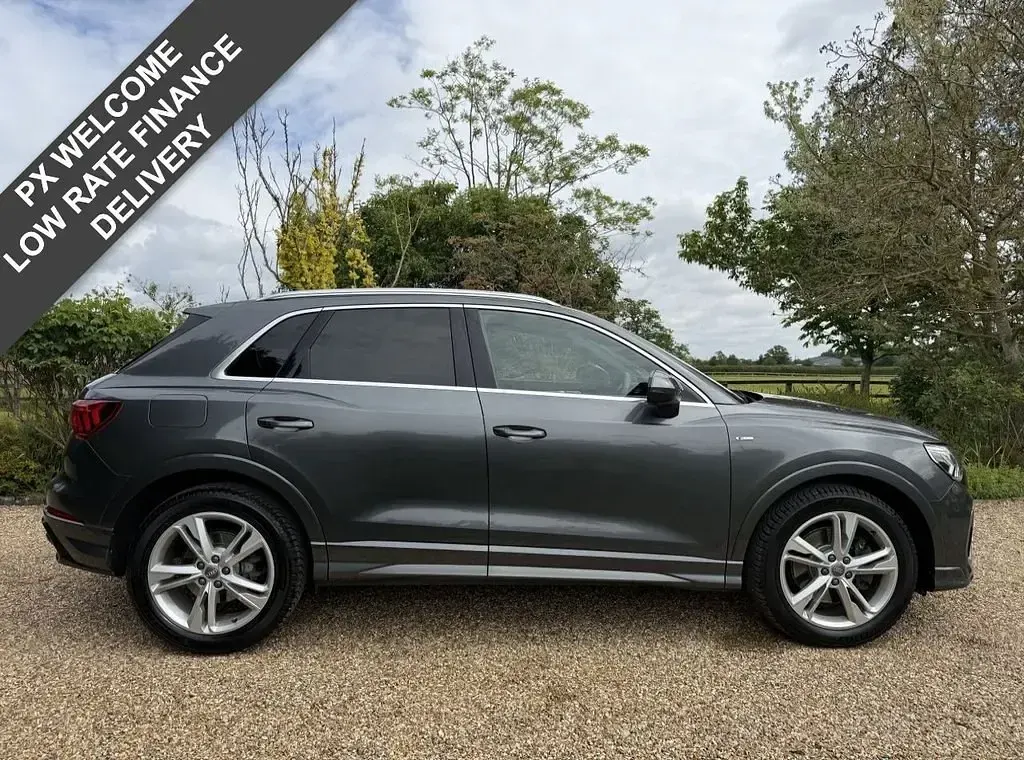 Używany Audi Q3 S-Line 230 KM (169 kW) 2019 Szary SUV