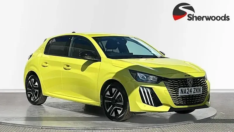 Used Peugeot 208 Allure 101 HP (74 kW) 2024 Hatchback