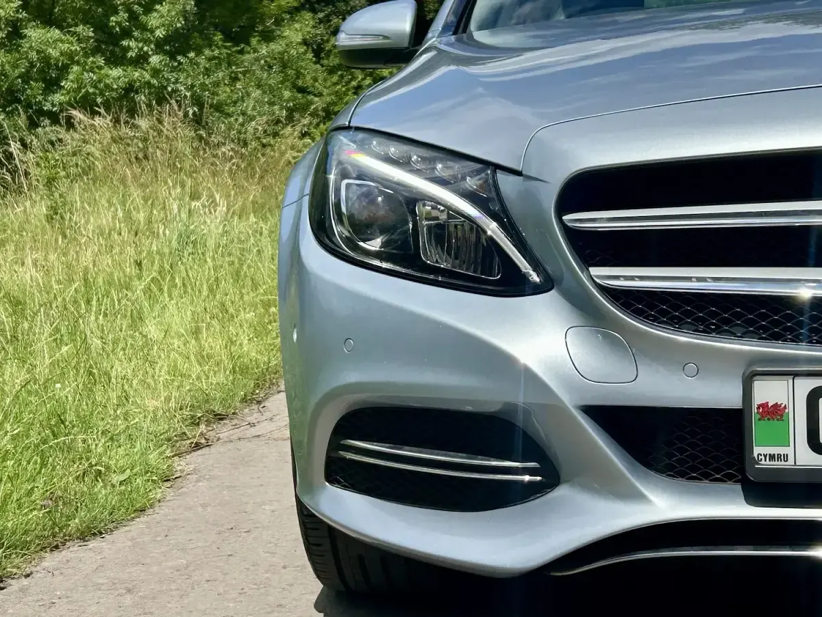 Used Mercedes C200 Premium 185 HP (136 kW) 2014 Silver Sedan
