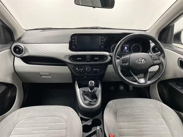 Used Hyundai i10 Premium 2021 Silver Hatchback