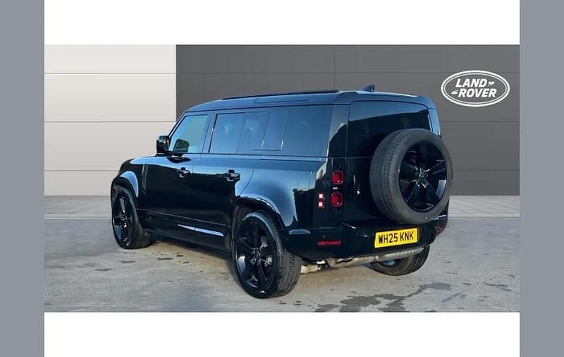 Used Land Rover Defender HSE Dynamic 245 HP (180 kW) 2025 Black SUV