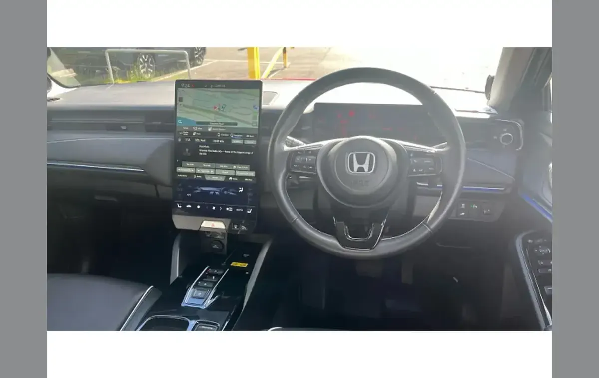 Used Honda e:Ny1 Elegance 150 kW (204 HP) 2024 Red SUV