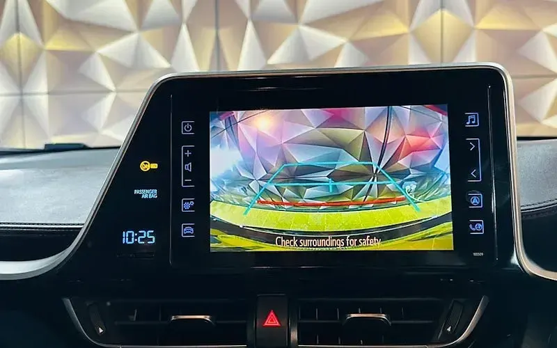 Używany Toyota C-HR 122 KM (89 kW) 2017 Czarny SUV
