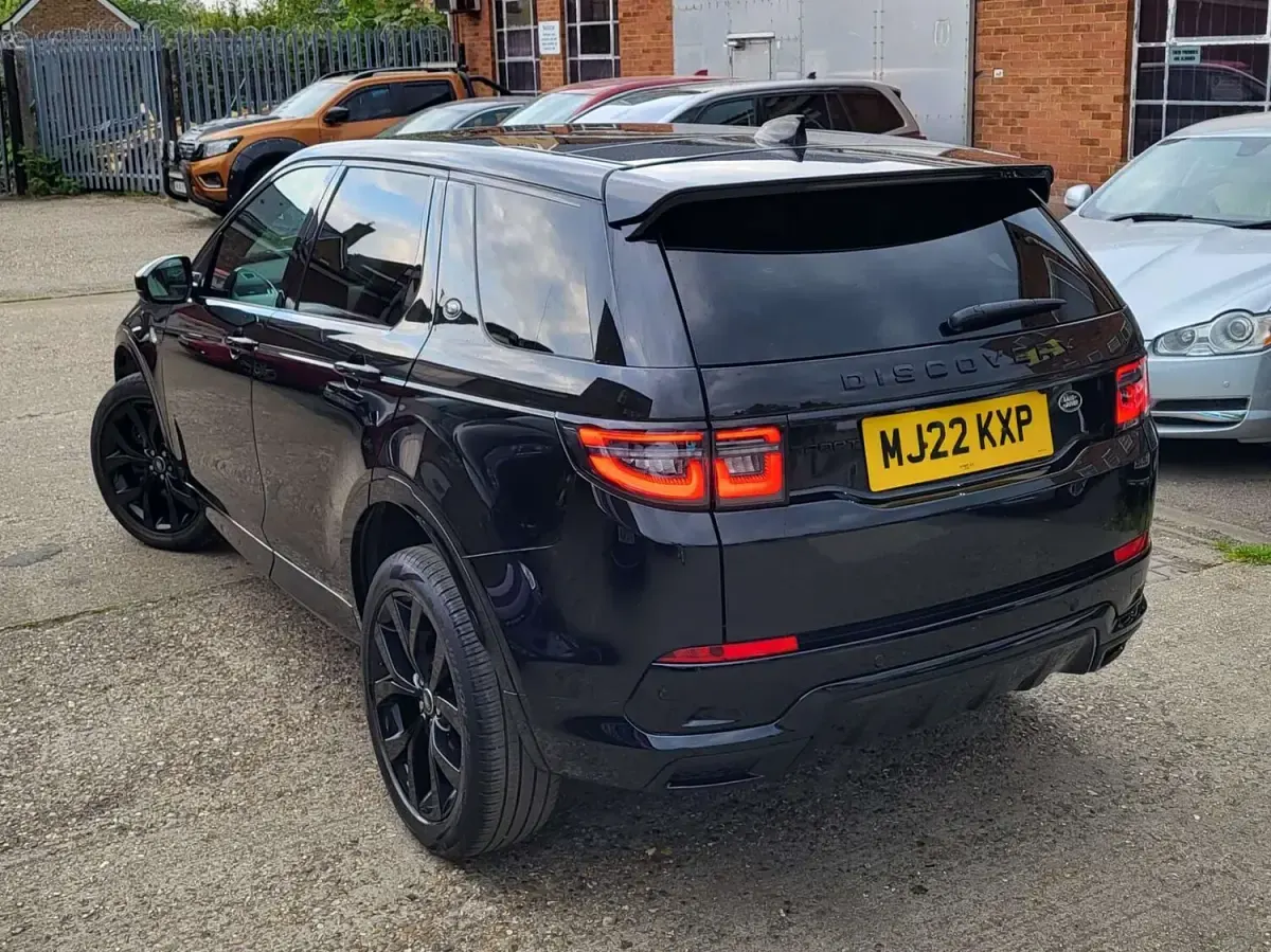 Used Land Rover Discovery Sport SE Dynamic 2022 Black SUV