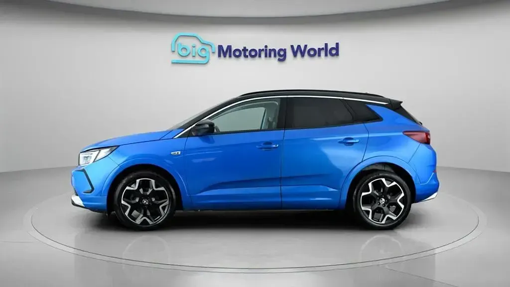 Used Vauxhall Grandland X Elite 130 HP (95 kW) 2022 Blue SUV