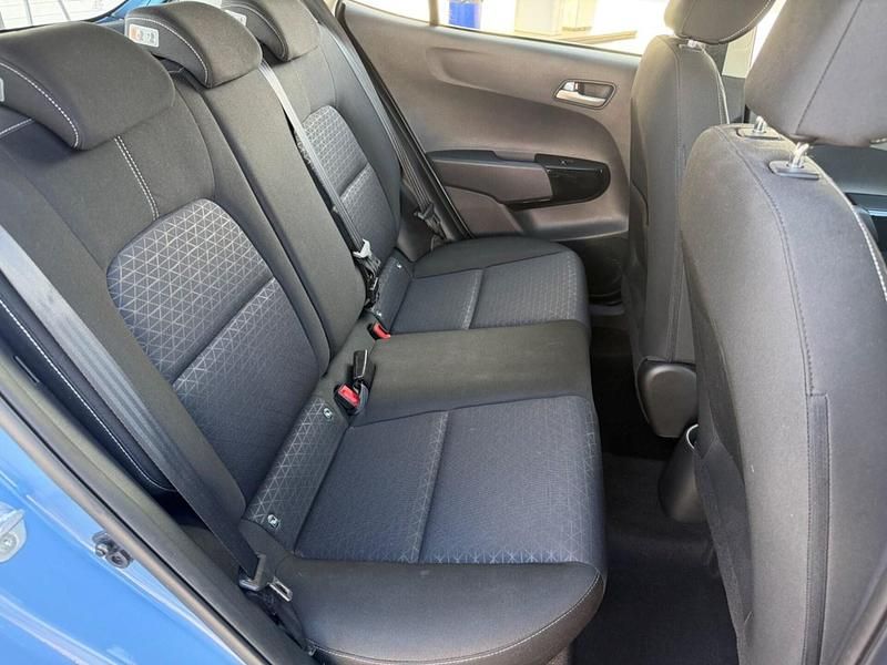 Used Kia Picanto 66 HP (48 kW) 2018 Blue Hatchback