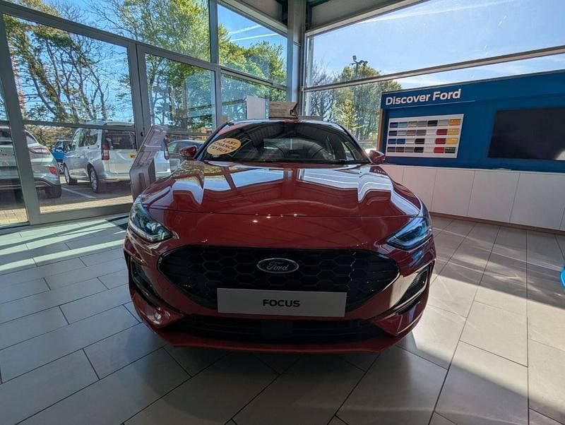 Ny Ford Focus ST-Line 2026 Halvkombi
