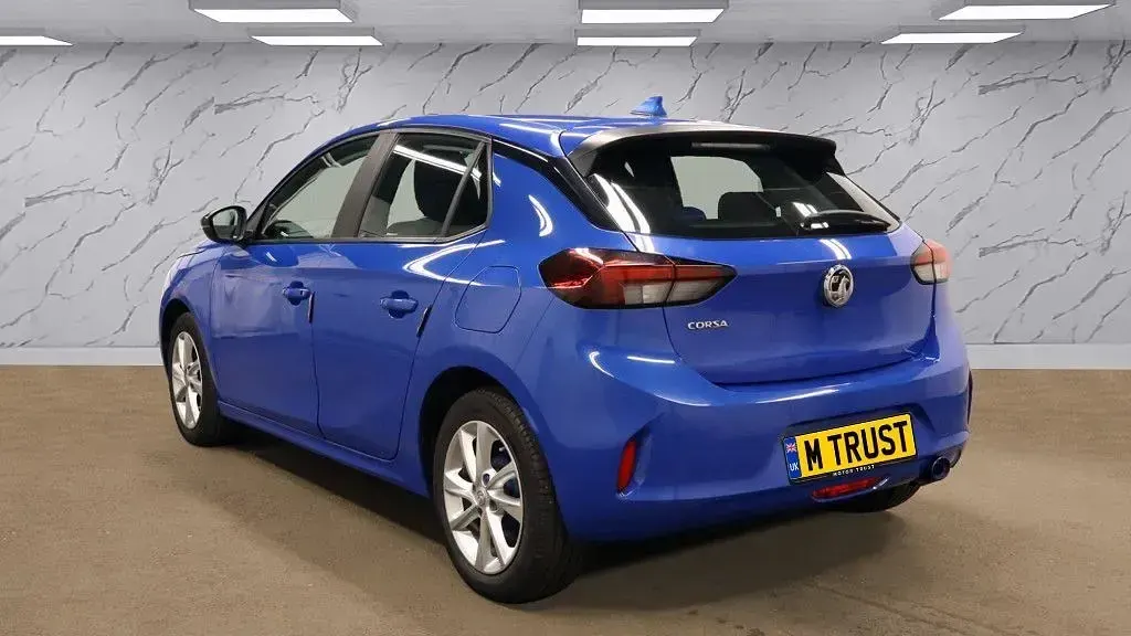Second-hand Vauxhall Corsa 75 CP (55 kW) 2020 Albastru Hatchback