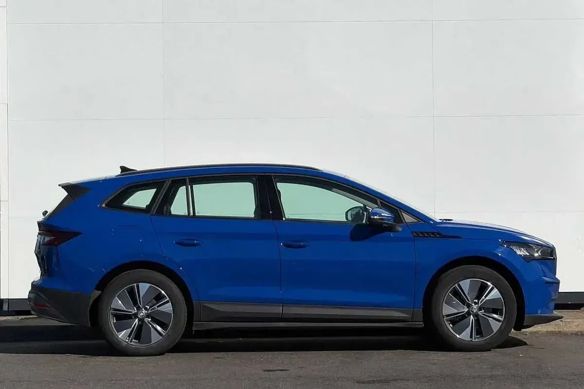 Used Skoda Enyaq iV 97 kW (132 HP) 2022 Energy blue SUV