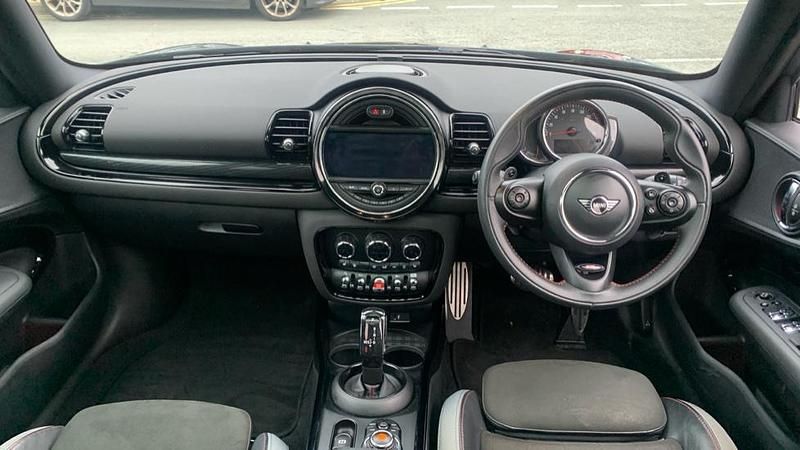 Used Mini John Cooper Works Clubman 302 HP (222 kW) 2019 Green Estate