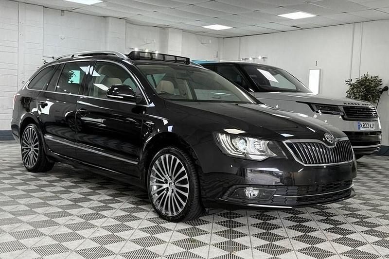 Black Used 2015 Skoda Superb LAURIN & KLEMENT Estate | £14,991 (A bit pricey) - Image 1/1