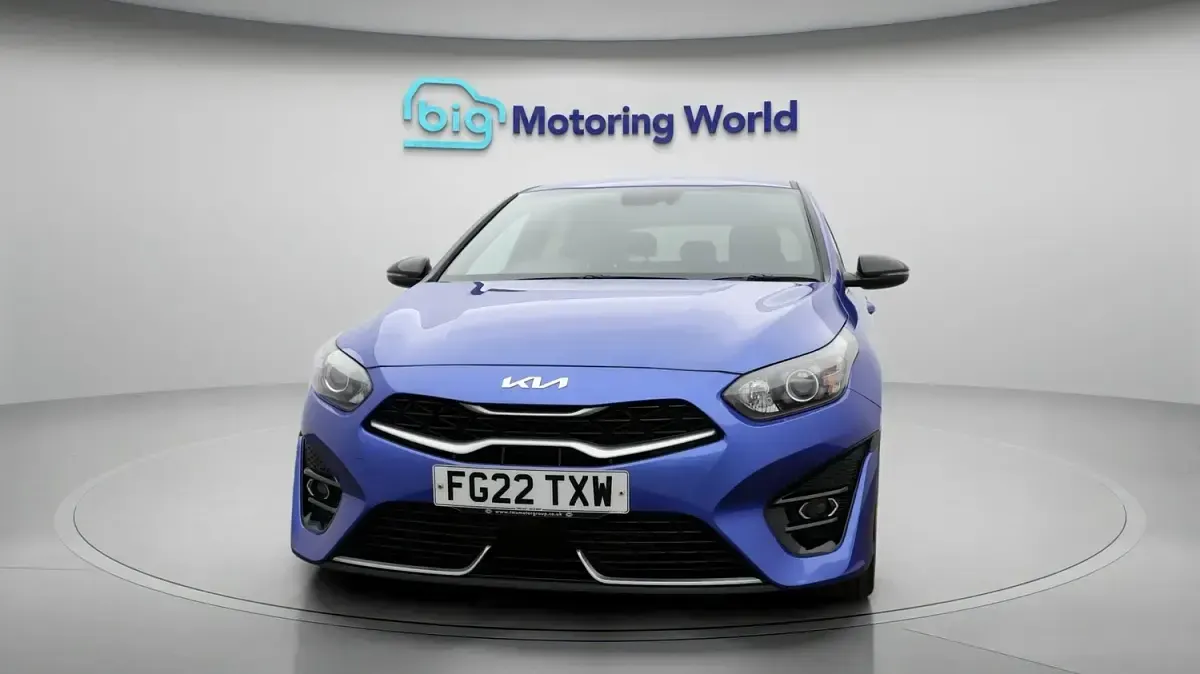 Used Kia Ceed GT-Line 160 HP (117 kW) 2022 Blue Hatchback