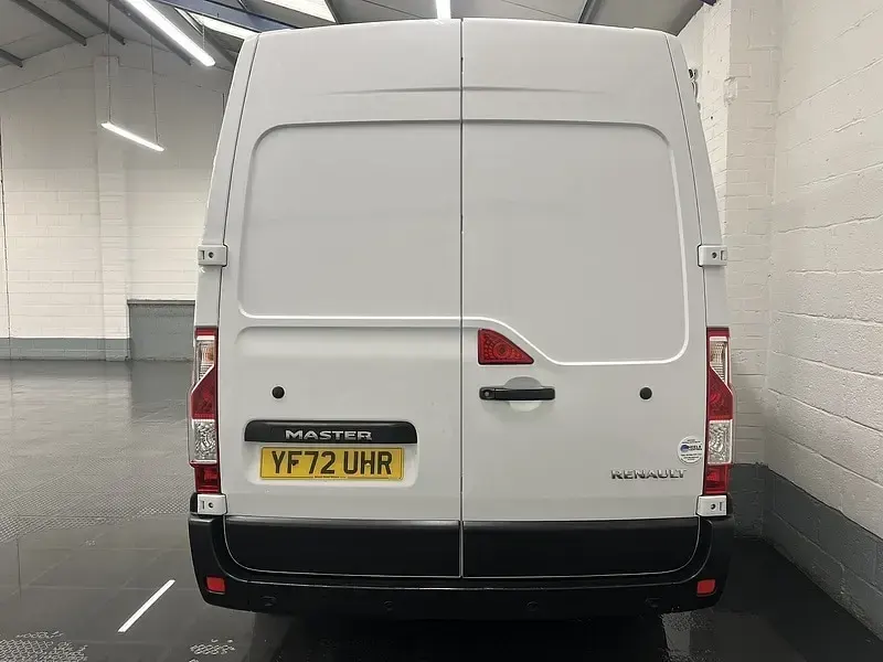 Used Renault Master Business 2023 White MPV