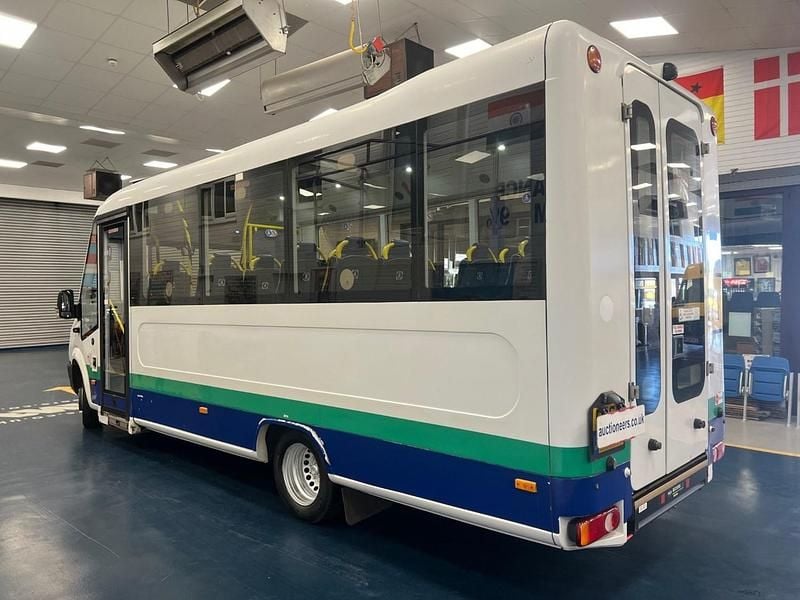 Used Mercedes Sprinter 130 HP (95 kW) 2015 White