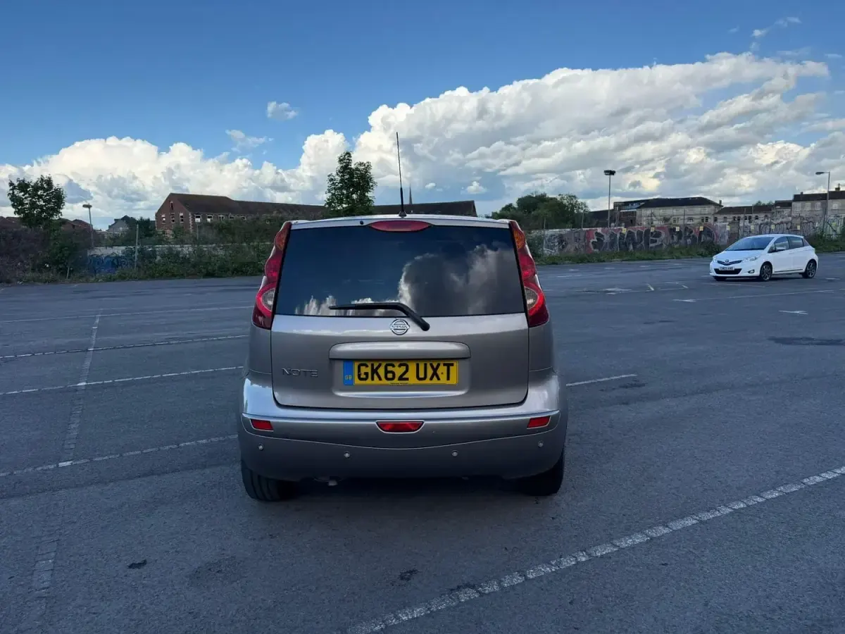 Used Nissan Note N-TEC 110 HP (80 kW) 2012 Beige Hatchback