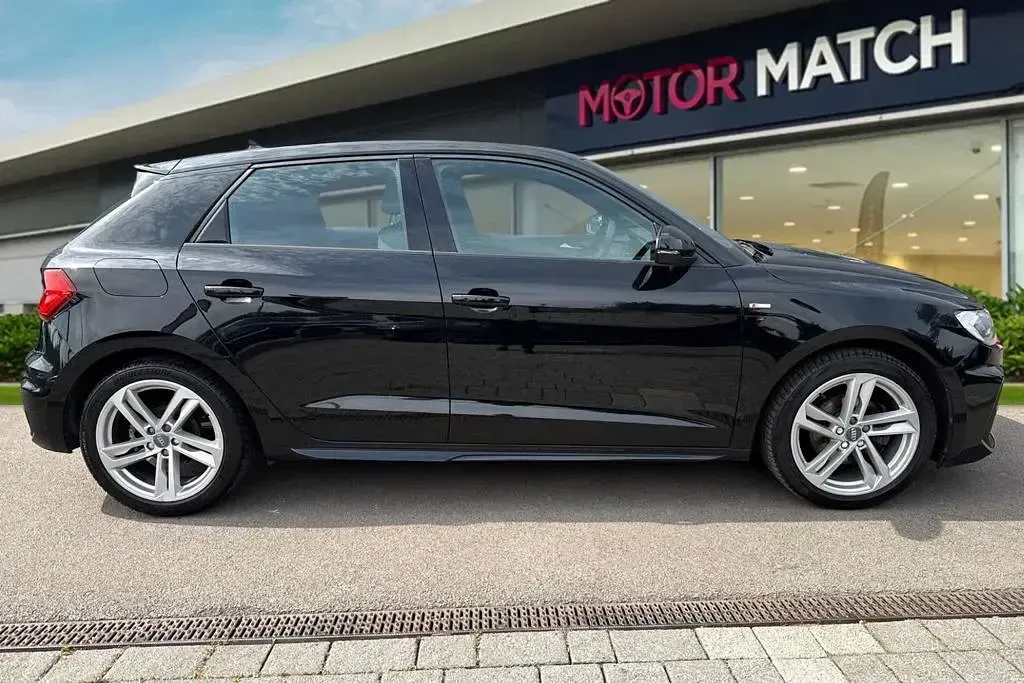 Used Audi A1 Sportback S-Line 150 HP (110 kW) 2019 Black Hatchback