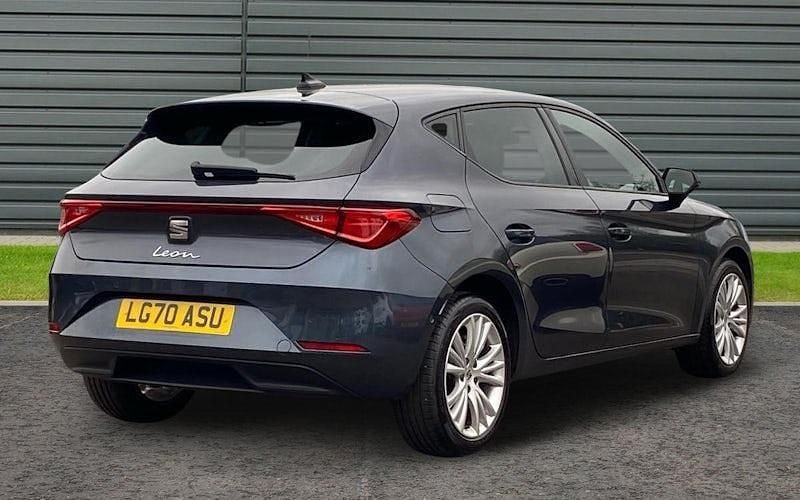 Used Seat Leon SE Dynamic 110 HP (80 kW) 2023 Hatchback