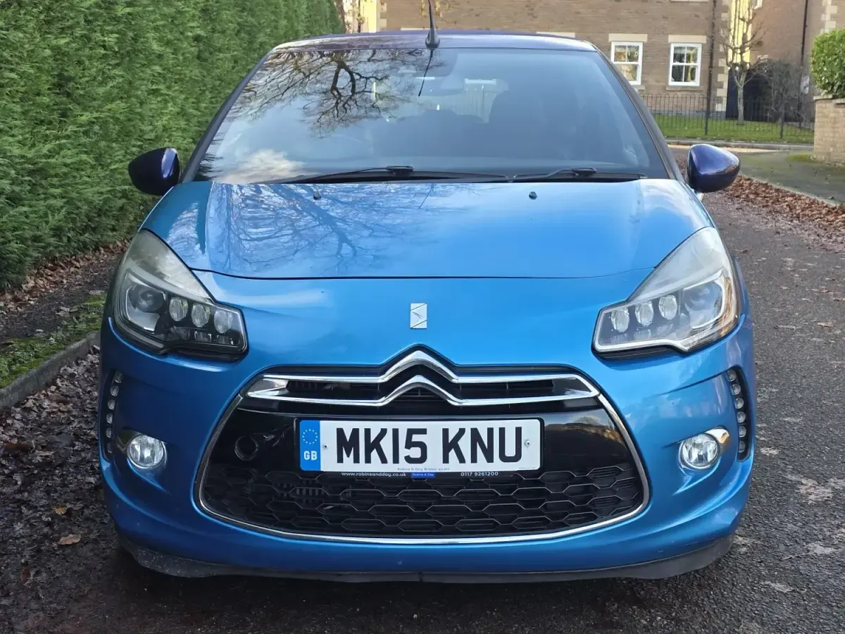 Usado Citroën DS3 Cabriolet 2015 Azul Cabrios