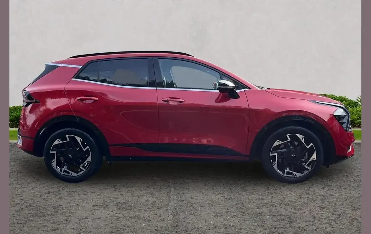 Used Kia Sportage GT-Line 147 HP (108 kW) 2024 Red SUV