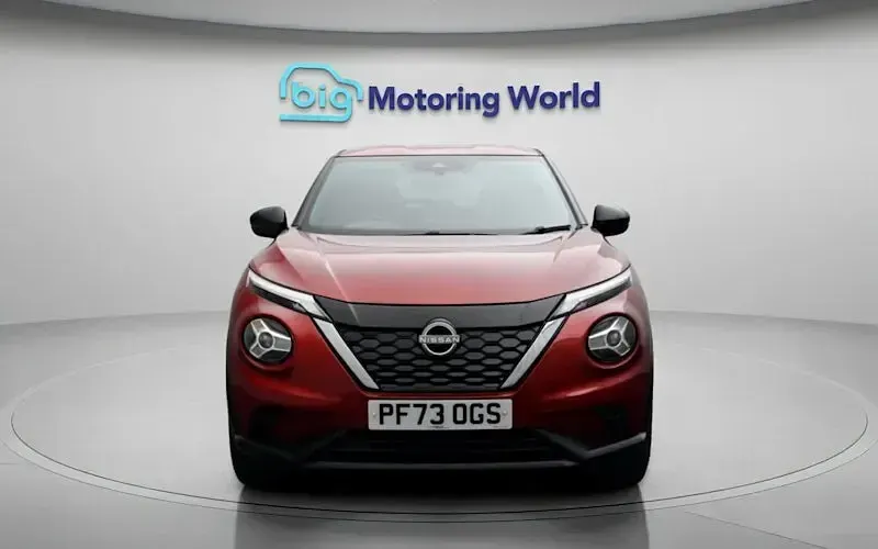 Used Nissan Juke N-Connecta 143 HP (105 kW) 2023 Red SUV