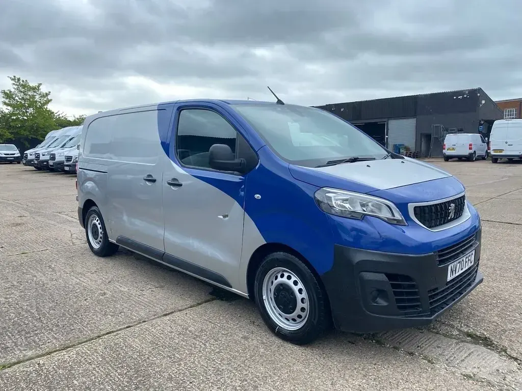 Used Peugeot Expert 100 HP (73 kW) 2020 White Van