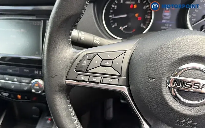 Used Nissan Qashqai Acenta Premium 140 HP (102 kW) 2020 Black SUV