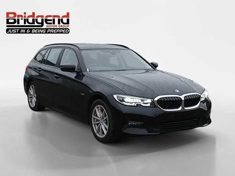 Used BMW 330 292 HP (214 kW) 2022 Black Estate