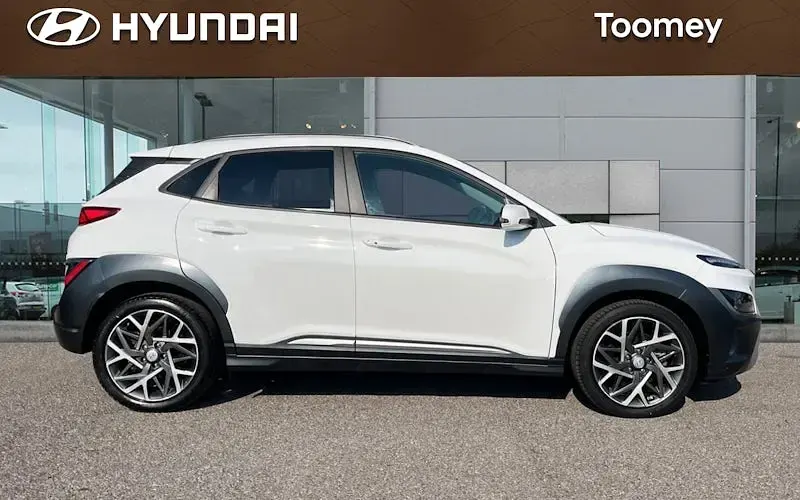 Used Hyundai Kona Premium 141 HP (103 kW) 2022 White SUV