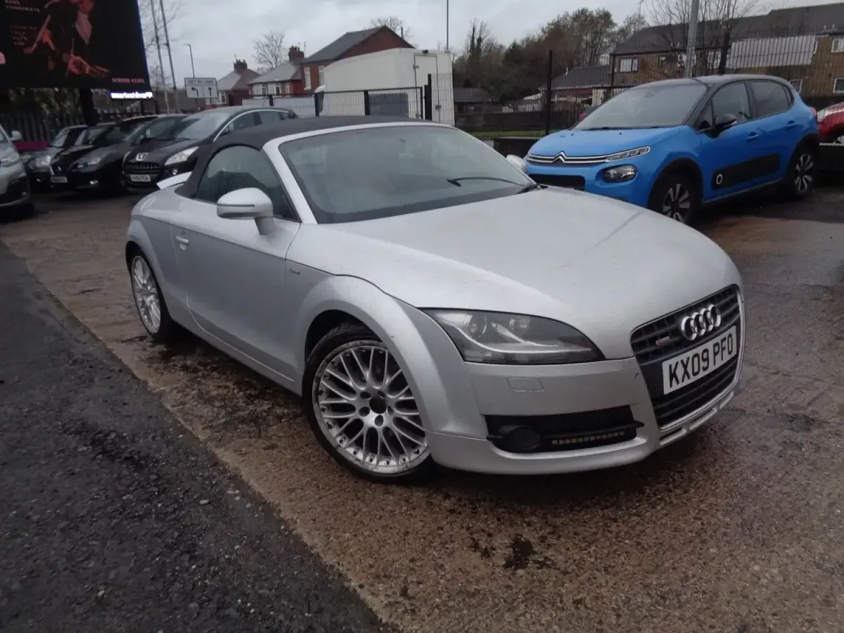 Usado Audi TT 200 CV (147 kW) 2009 Plateado Coupe