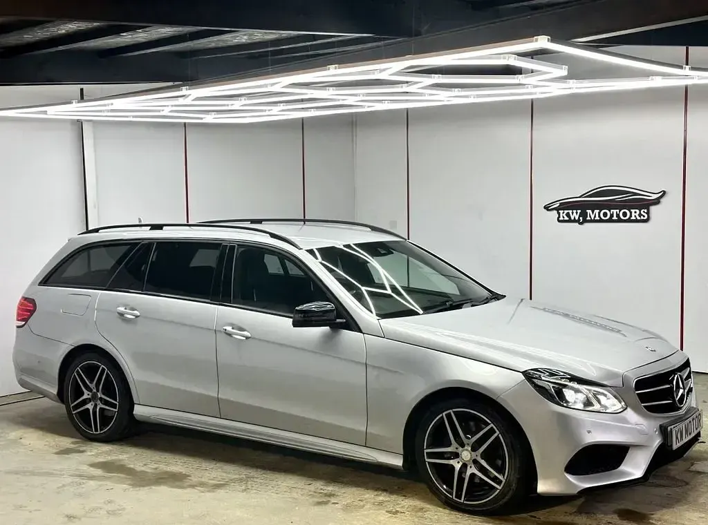 Begagnad Mercedes E220 AMG 174 HK (127 kW) 2015 Silver Kombi