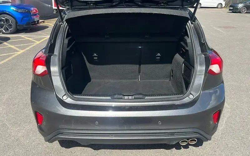 Used Ford Focus ST-Line 125 HP (91 kW) 2021 Grey Hatchback
