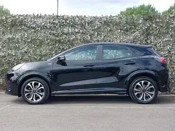 Käytetty Ford Puma ST-Line 125 HP (91 kW) 2020 Musta Katumaasturi