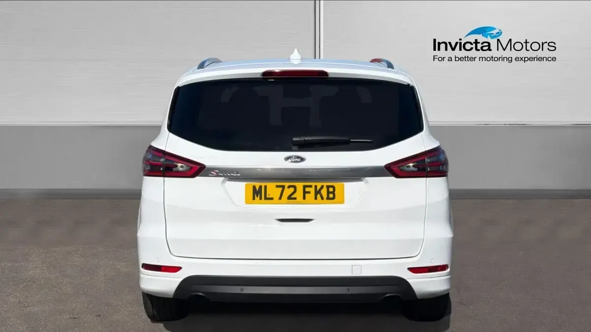 Usado Ford S-MAX Titanium 190 HP (139 kW) 2022 Branco Monovolume