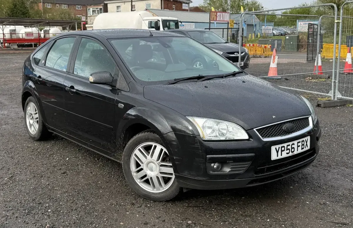 Usado Ford Focus Ghia 2006 Negro Utilitario