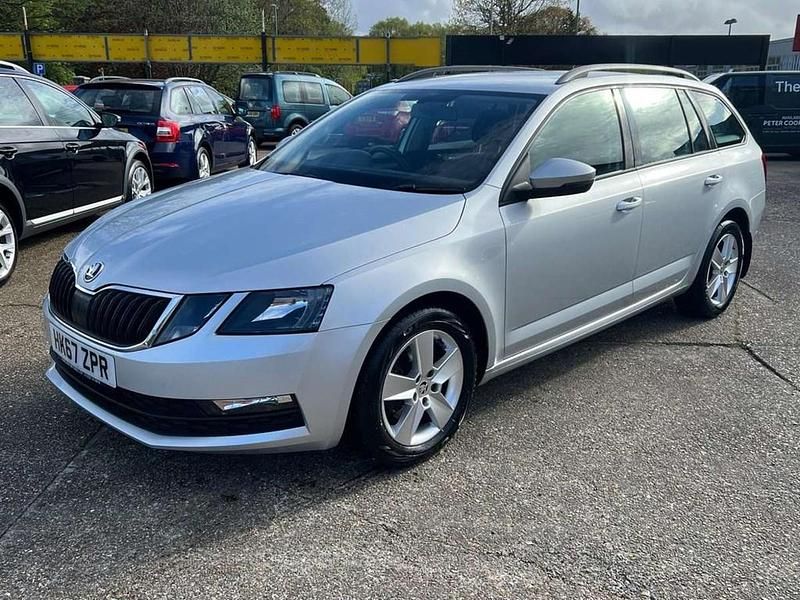 Used Skoda Octavia SE 150 HP (110 kW) 2018 Silver Estate
