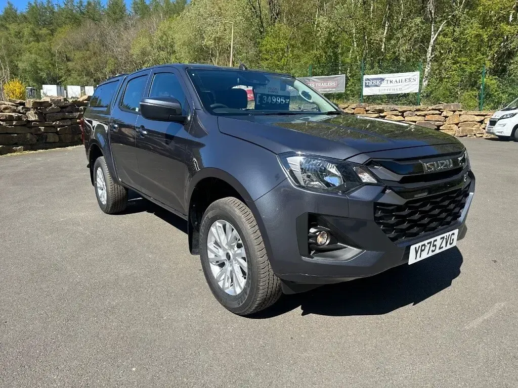 New Isuzu D-Max 2025 Grey Pickup