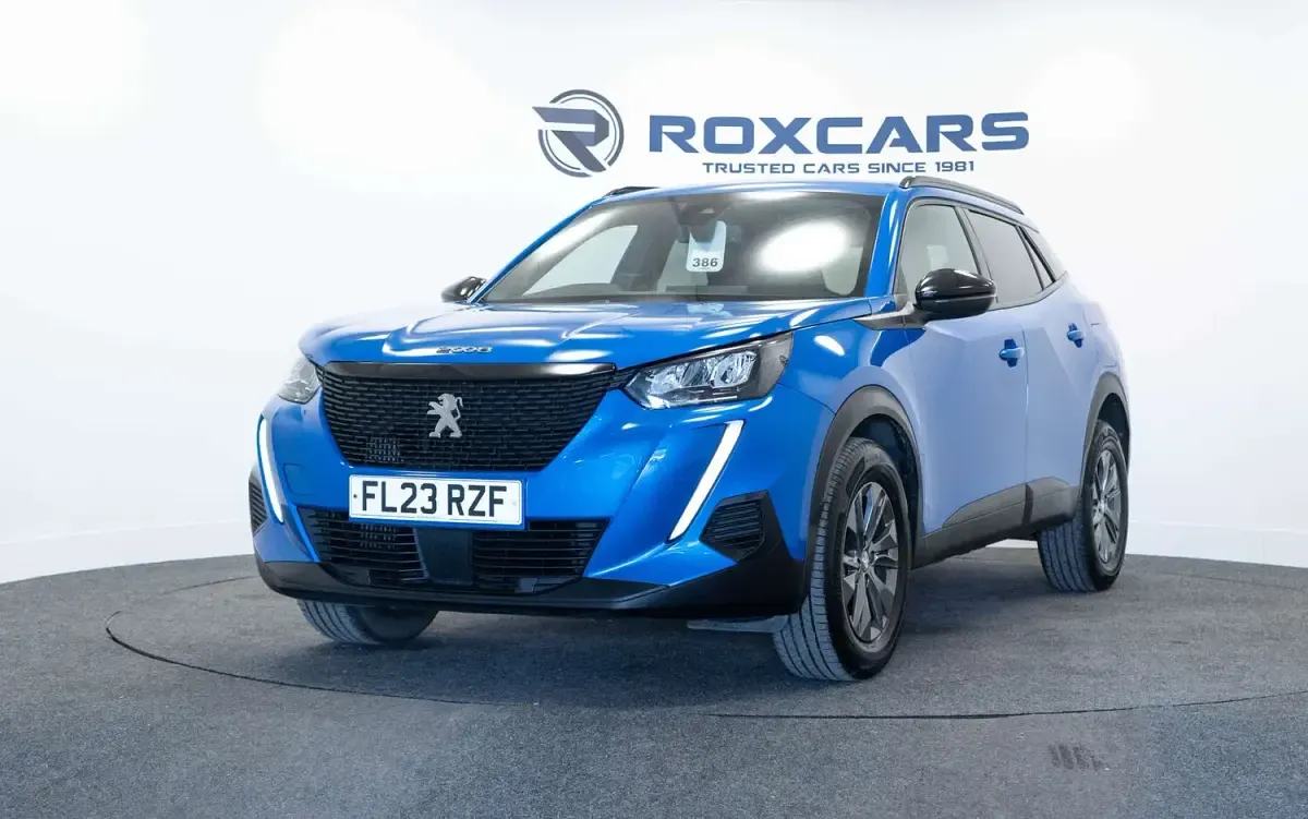 Used Peugeot 2008 Active+ 100 HP (73 kW) 2023 Blue SUV