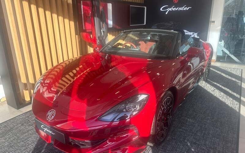 New 2024 MG Cyberster Trophy Cabriolet | £54,690 (Fair price) - Image 1/4