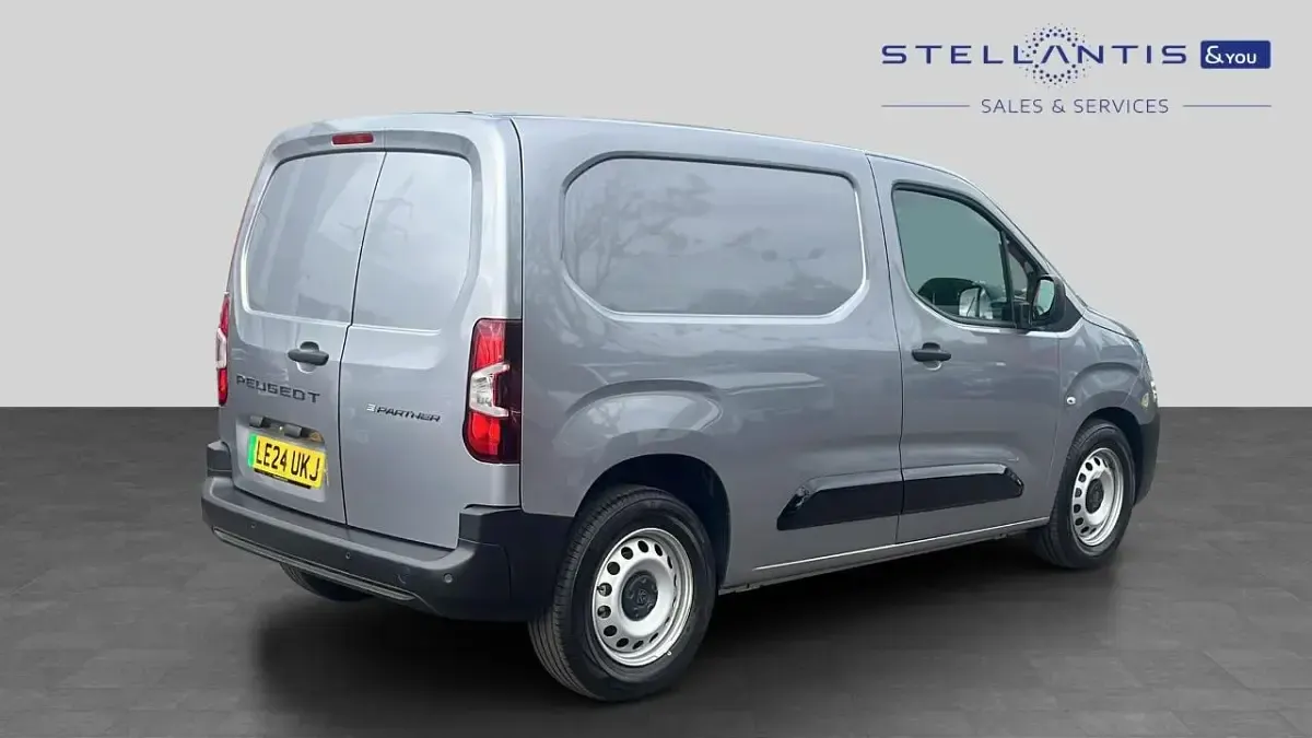 Used Peugeot Partner 134 HP (98 kW) 2024 Grey MPV
