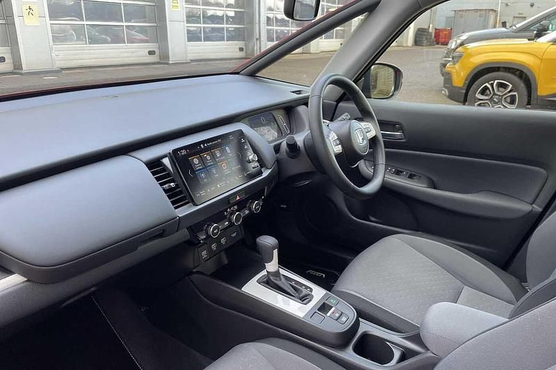 Second-hand Honda Jazz Elegance 122 CP (89 kW) 2025 Roșu Hatchback