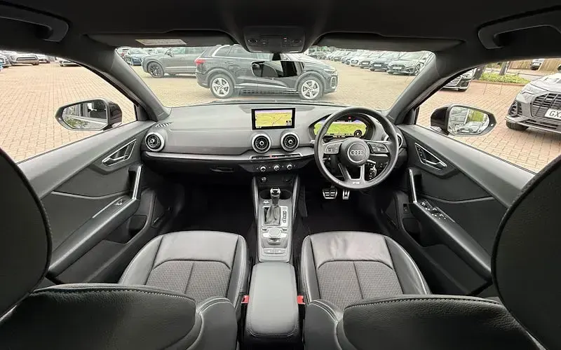 Gebraucht Audi Q2 S-Line 150 PS (110 kW) 2026 SUV