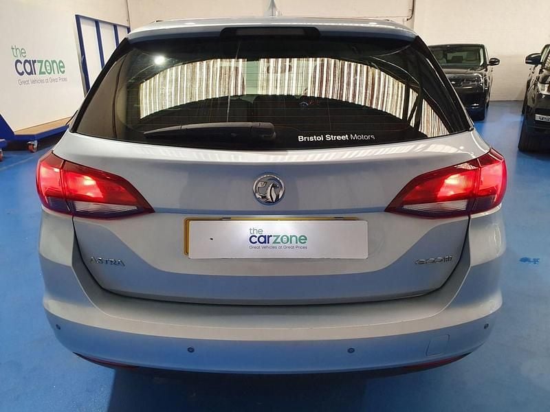 Second-hand Vauxhall Astra Elite 2016 Argintiu Break
