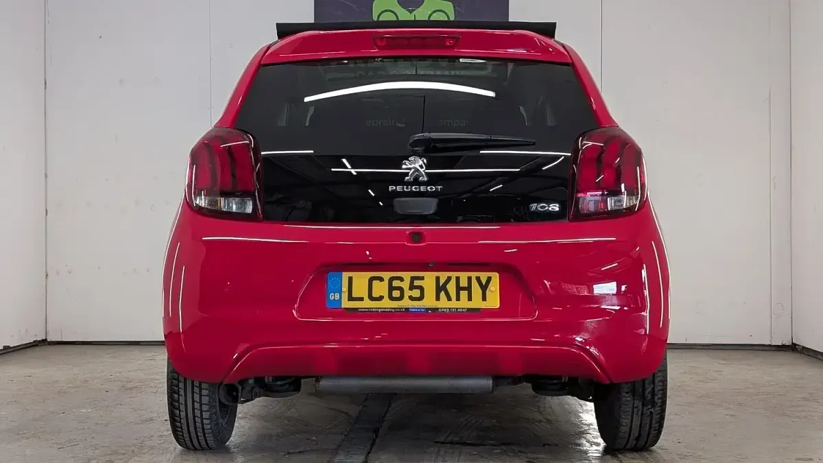 Used Peugeot 108 Allure 82 HP (60 kW) 2016 Red Hatchback