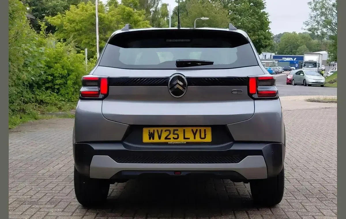 Used Citroën C3 101 HP (74 kW) 2025 Grey SUV
